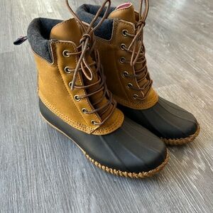 Tommy Hilfiger ladies boots size 6
